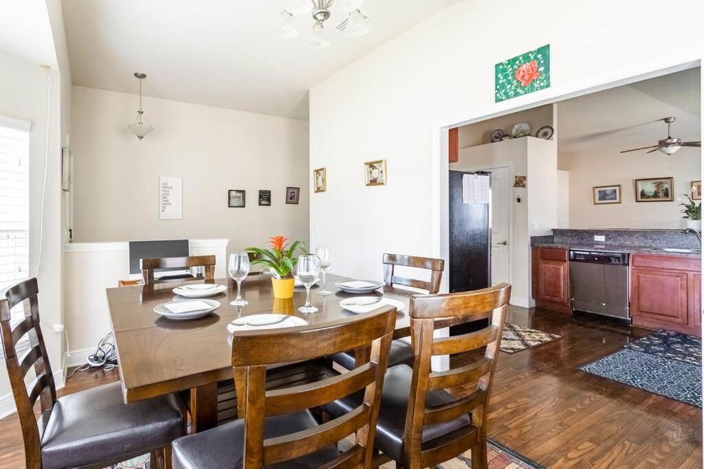 Hidden Gem Hideaway Homely West Melbourne Exterior photo